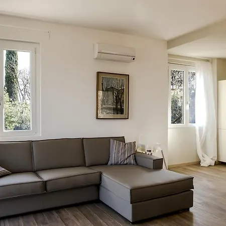 Scovolo Apartment