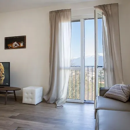 Scovolo Apartment *
